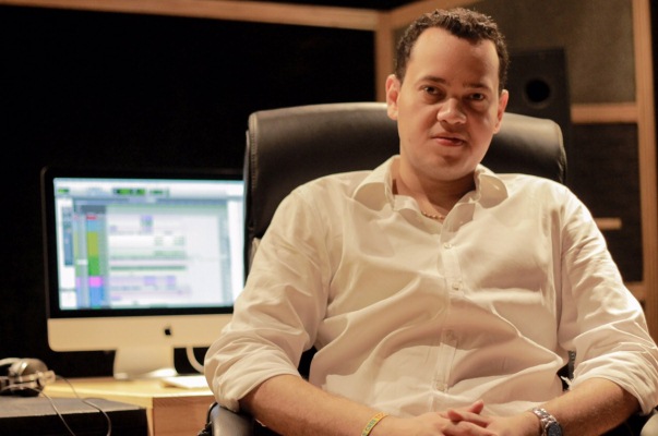 El ‘profe Carlos’ del SENA y su éxito en el vallenato